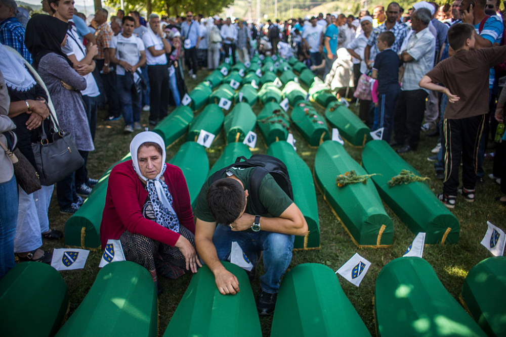 Официално: Холандия носи вина за клането в Сребреница