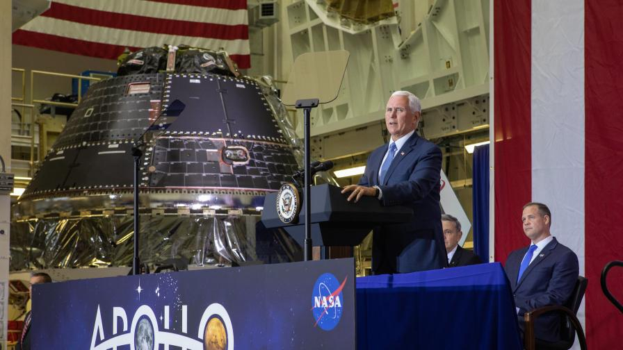 НАСА показа новата капсула за кацане на Луната