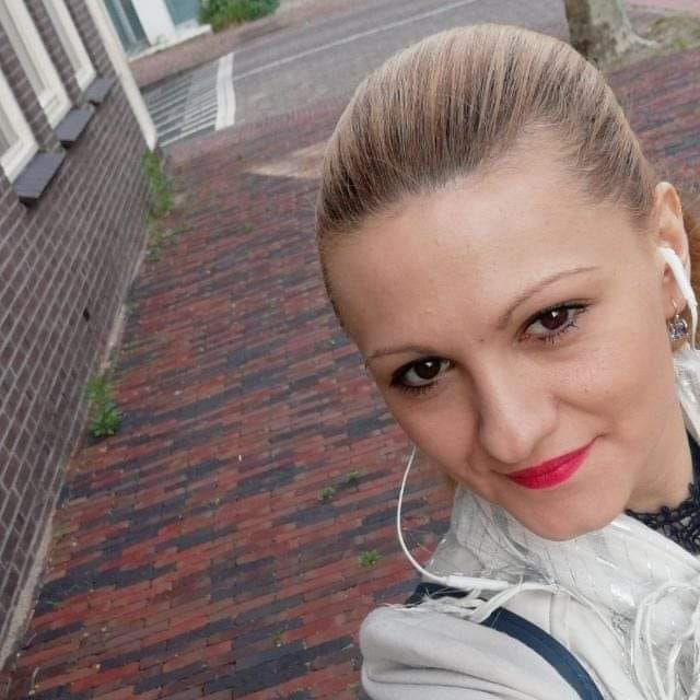 Красива българка изчезна мистериозно в Холандия