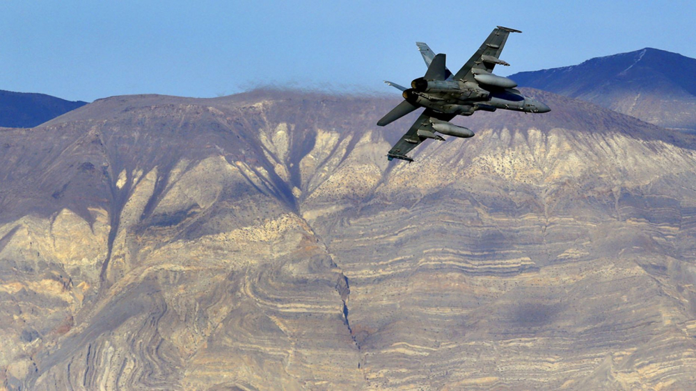 Изтребител F/А-18 Super Hornet се разби в "Долината на смъртта"