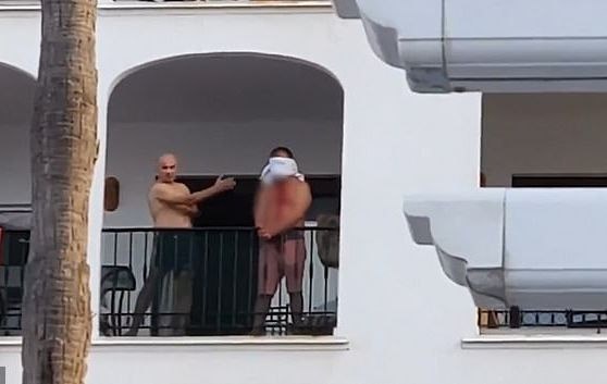 Маниак преряза гърлото на мъж в най-посещавания от българи испански курорт  ВИДЕО 18+