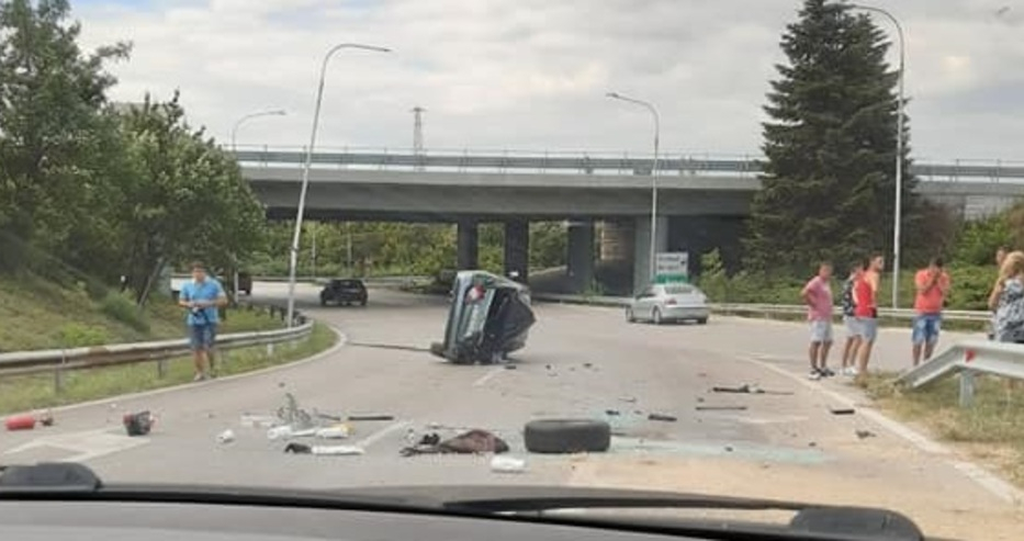Тежка катастрофа във Варна на магистралата към летището