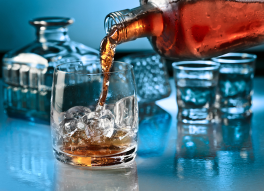 Учените изясниха как трябва да се пие, за да се избегне махмурлука