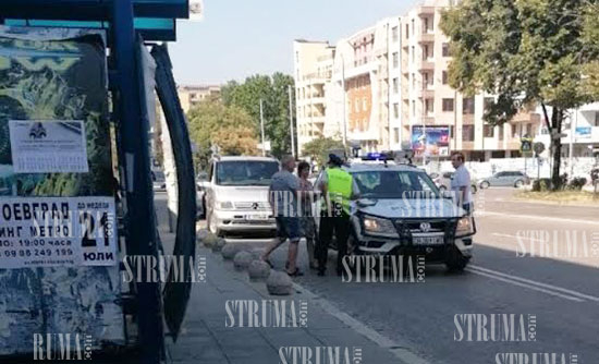 Куриоз: Катаджиите или шофьорът са в нарушение на тази спирка в Благоевград