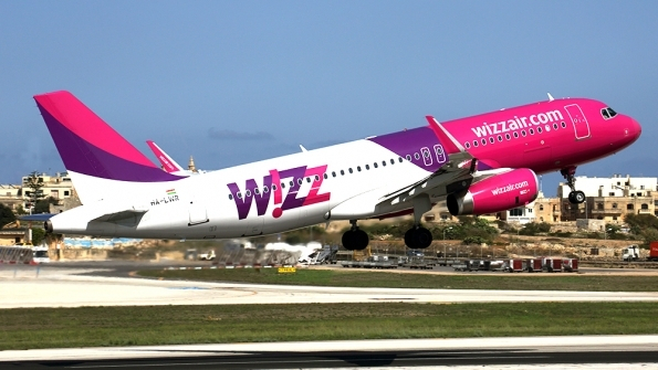 Заради полет на Wizz Air десетки българи с деца и болни блокирани във Франкфурт