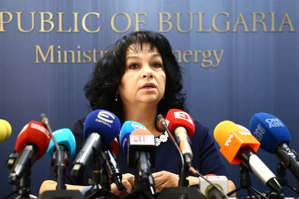 Министър Петкова с горещи новини за АЕЦ „Белене” и газовата връзка с Гърция