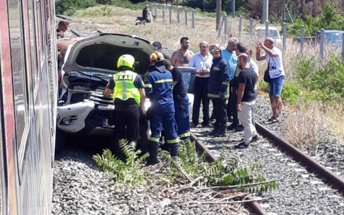 Бременна  загина при удар на кола във влак до Диавата
