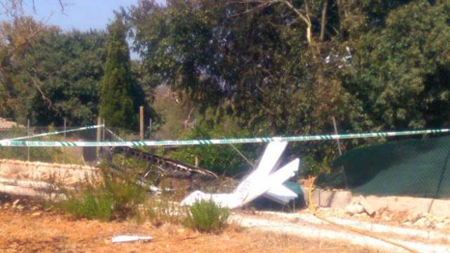 Страшна новина: Самолет и хеликоптер се сблъскаха, всички загинаха