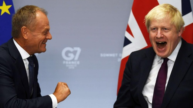 Голям смях на Г-7: Така Борис Джонсън и Туск преговарят за цената на Брекзит СНИМКИ