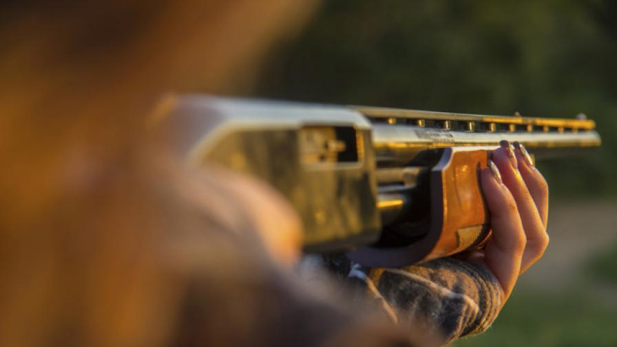 Нелеп инцидент по време на лов във Велико Търново може да завърши със смърт 