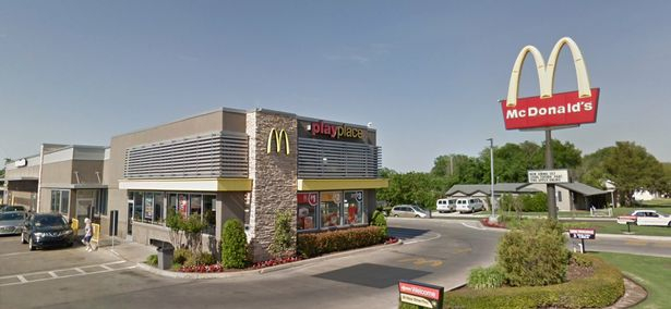 Американец изнасили 4-годишно момиченце в тоалетна на McDonald's СНИМКА