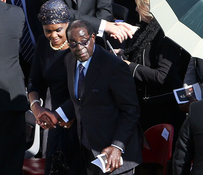 Почина страшният африкански диктатор Робърт Мугабе