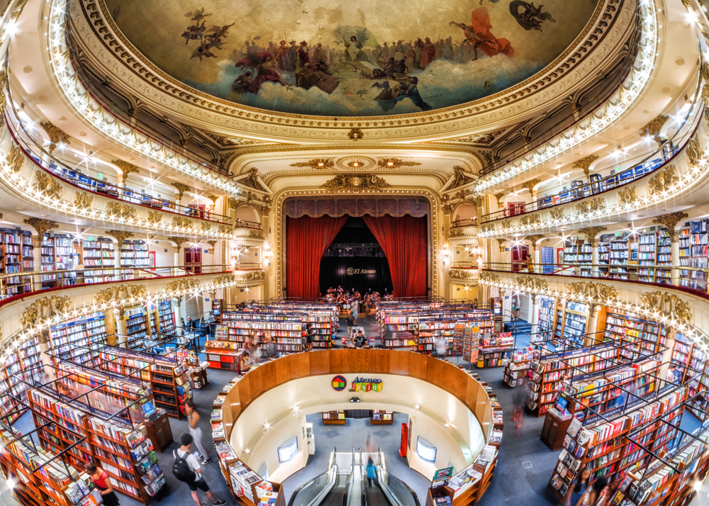 Най-красивата книжарница в света ще ви остави без думи