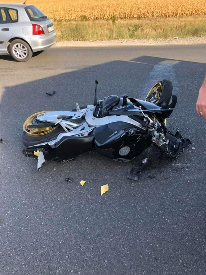 Тежка катастрофа и проснат на пътя моторист затапиха движението в София СНИМКИ