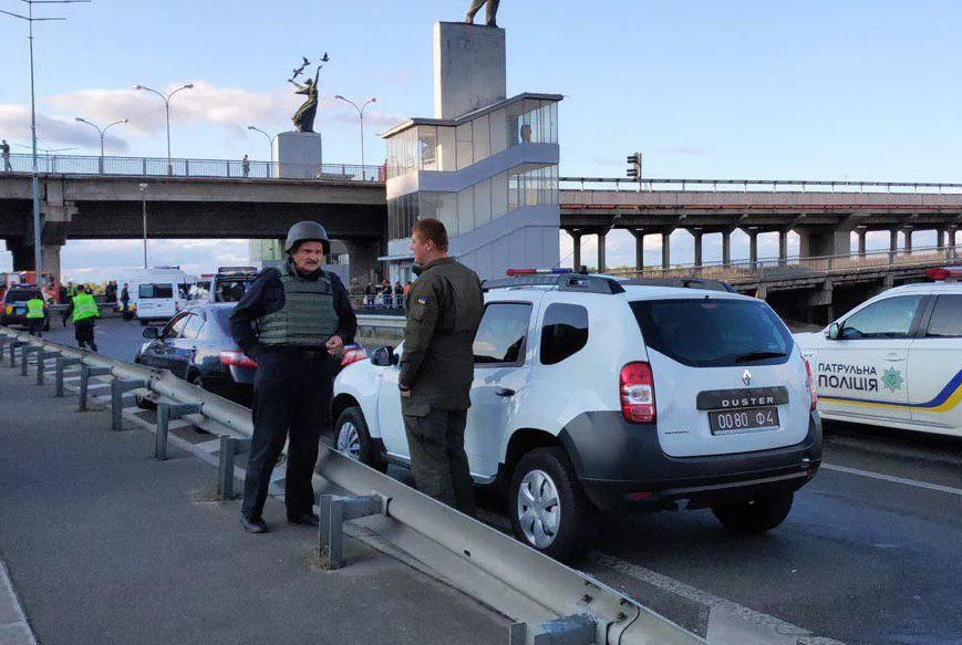 Разбра се кой е терористът, който обяви, че ще взриви мост в Киев 