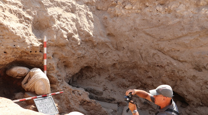 Археолози сензационно: Херкулес е живял край Рупите