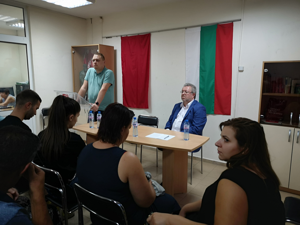 Николай Радев от Пловдив: „Разликата между нас и останалите е в отношението към хората“