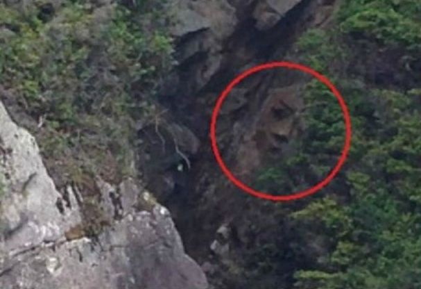 Мистерията с гигантското лице, скрито на далечен канадски остров