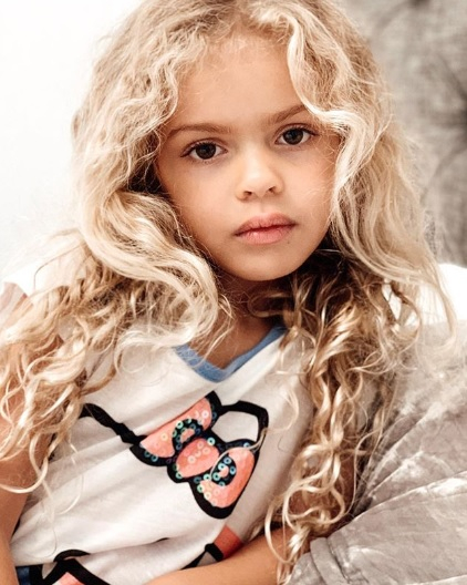 Детето на доминиканец и шведка е най-красивото момиченце на света СНИМКИ 