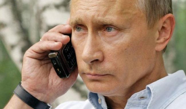 Путин забрани смартфоните без...