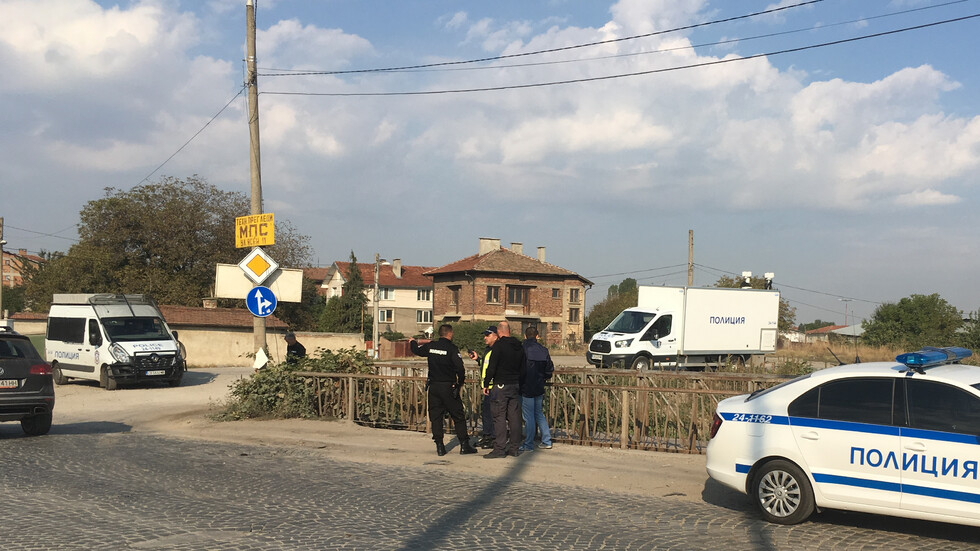 Ромският бос Начо и още четирима са арестувани след спецакцията в "Малашевци"  