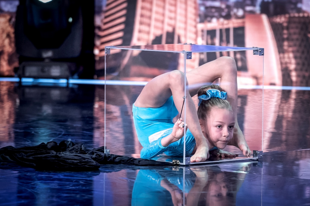 8-годишна акробатка с артрит призна, че в "България търси талант"...