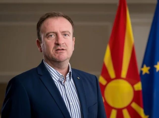 Косоварите зинаха да лапнат и Северна Македония след изборите