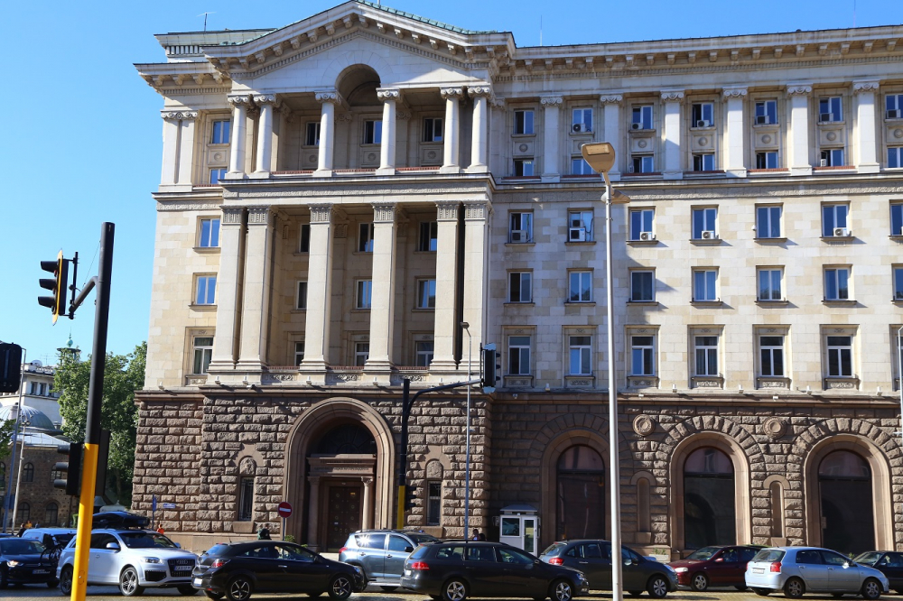 От президентството си измиха ръцете за новите скандални разкрития за Пламен Узунов