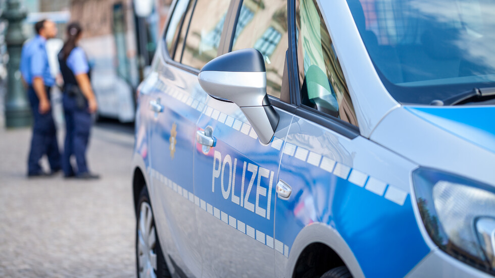 Неизвестен откри стрелба близо до синагога в Германия СНИМКИ