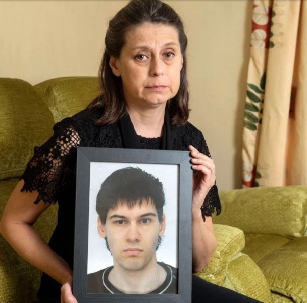 Появи се покъртителна СНИМКА на младия българин, който се самоуби с цианид в Англия 