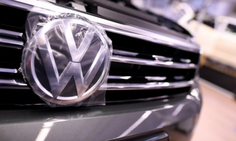 Разкриха външността на обновения най-голям джип на Volkswagen СНИМКИ