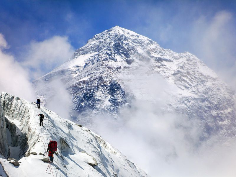 Ново измерване на точната височина на Еверест