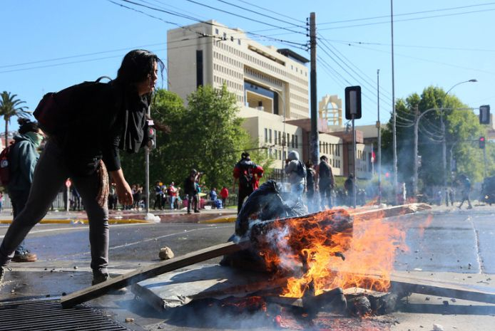 Гражданска война в Чили окървави Сантяго ВИДЕО