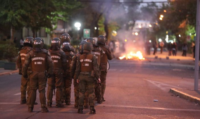 Гражданска война в Чили окървави Сантяго ВИДЕО