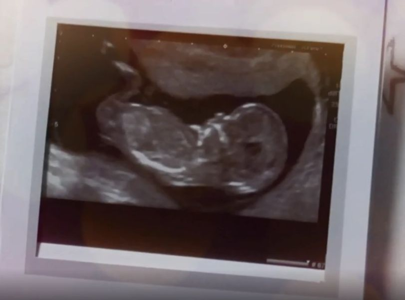 Британка шокира света: Бременна съм с 22-то си бебе ВИДЕО