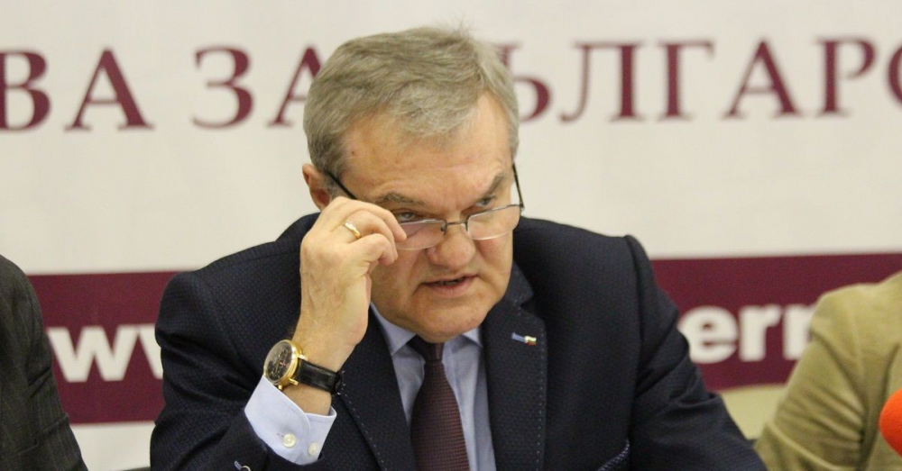 Румен Петков: Борисов спря еднолично продажбата на ЧЕЗ