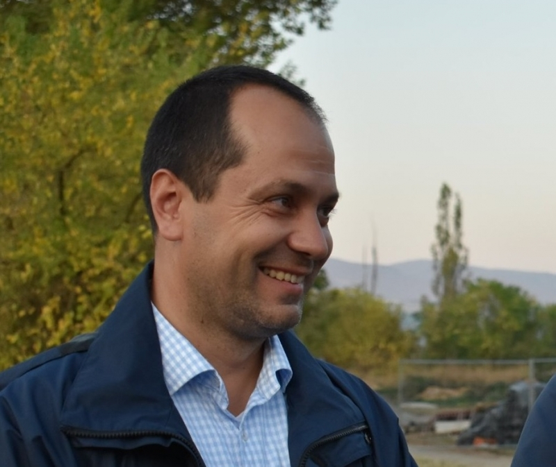 Триумф във Враца: Калин Каменов печели изборите с близо 80%