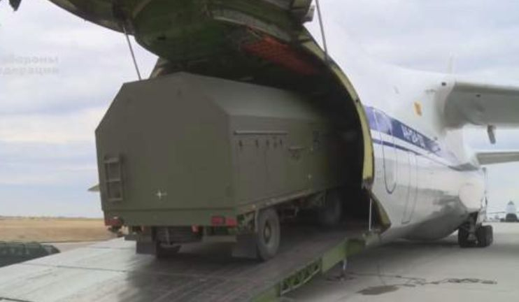 Руски самолет със зенитни ракети С-400 е прелетял над България