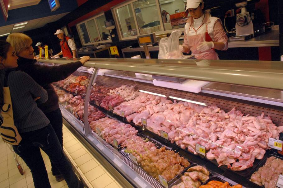 Нов закон: Свирепи глоби за продавачи на месо и мляко с изтекъл срок 