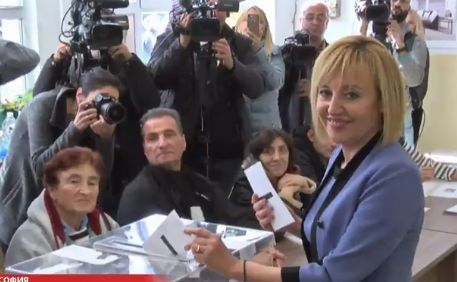 Манолова с горещ коментар за изборната разлика в София СНИМКИ