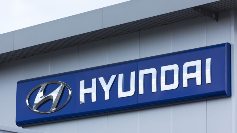 Тирът на Hyundai на водород изглежда просто нереално