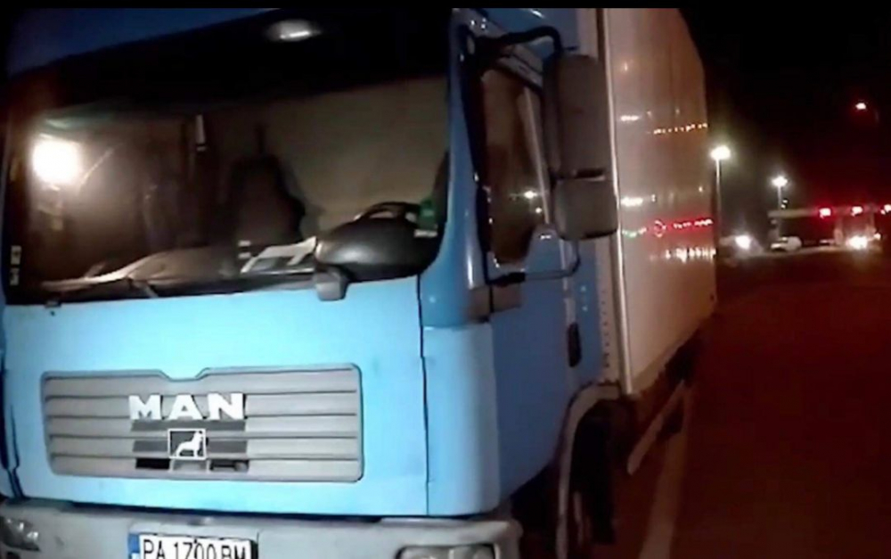 Консулът ни в Солун с последни данни за камиона, пълен с мигранти