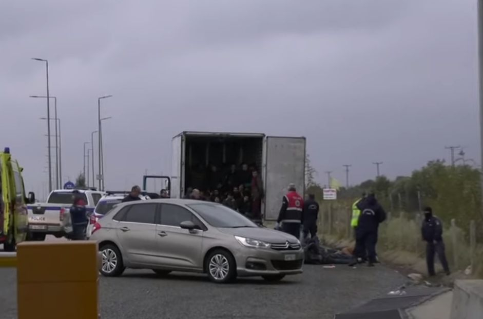 Горещи новини за българския камион, спипан в Гърция със задушаващи се мигранти ВИДЕО 