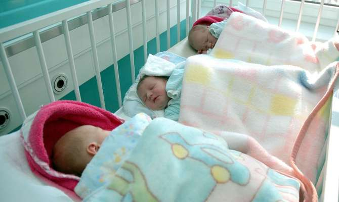 Черногорка стана баба три пъти наведнъж