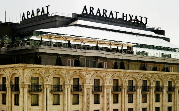 Паника в Москва! Плашат 5-звездни хотели с отровен газ 
