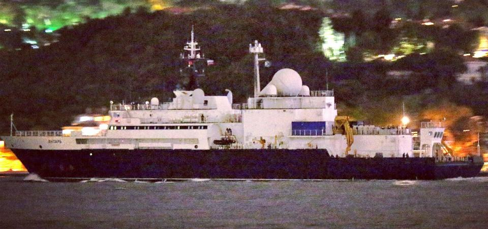 Тайнственият руски шпионски кораб „Янтар“ се появи край американския бряг