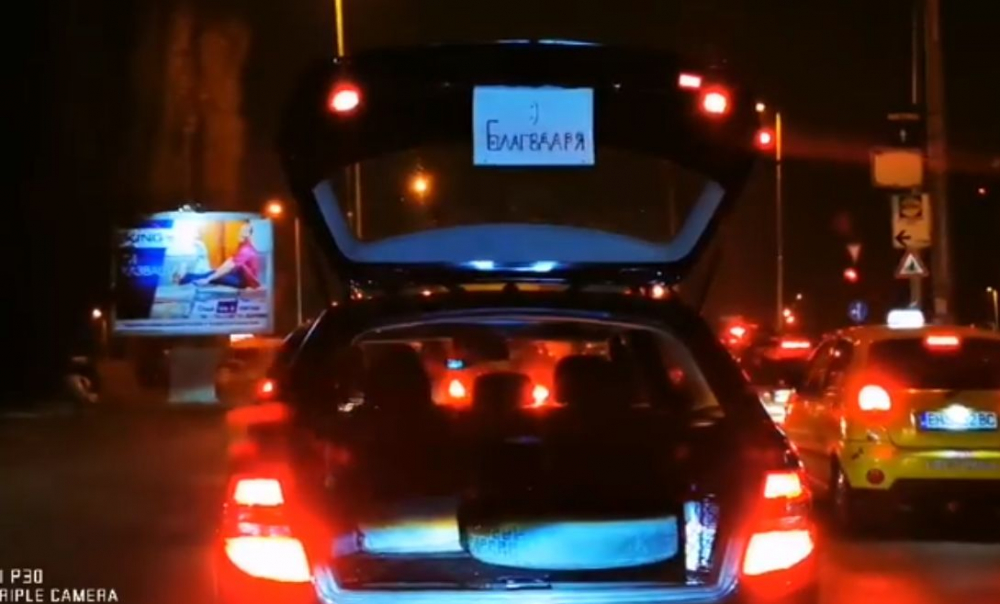 Браво, в цяла България няма друг Мерцедес с шофьор като този! ВИДЕО
