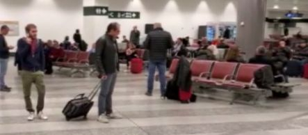 Пътници на "България Ер" блокирани на летище в Милано, екипажът изчезнал мистериозно