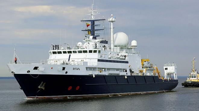 Forbes: Доближавайки се до американските брегове, руският "шпионски" кораб изчезва от радарите