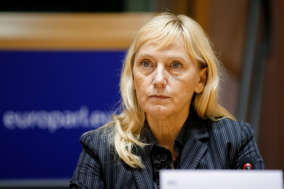 Елена Йончева коментира искането за сваляне на имунитета ѝ